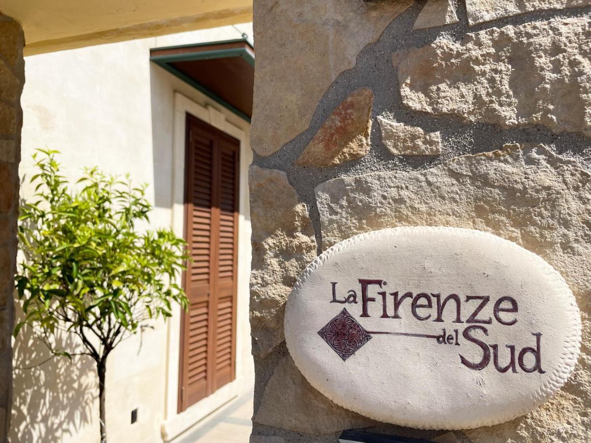 La Firenze Del Sud Bed & Breakfast เลชเช ภายนอก รูปภาพ