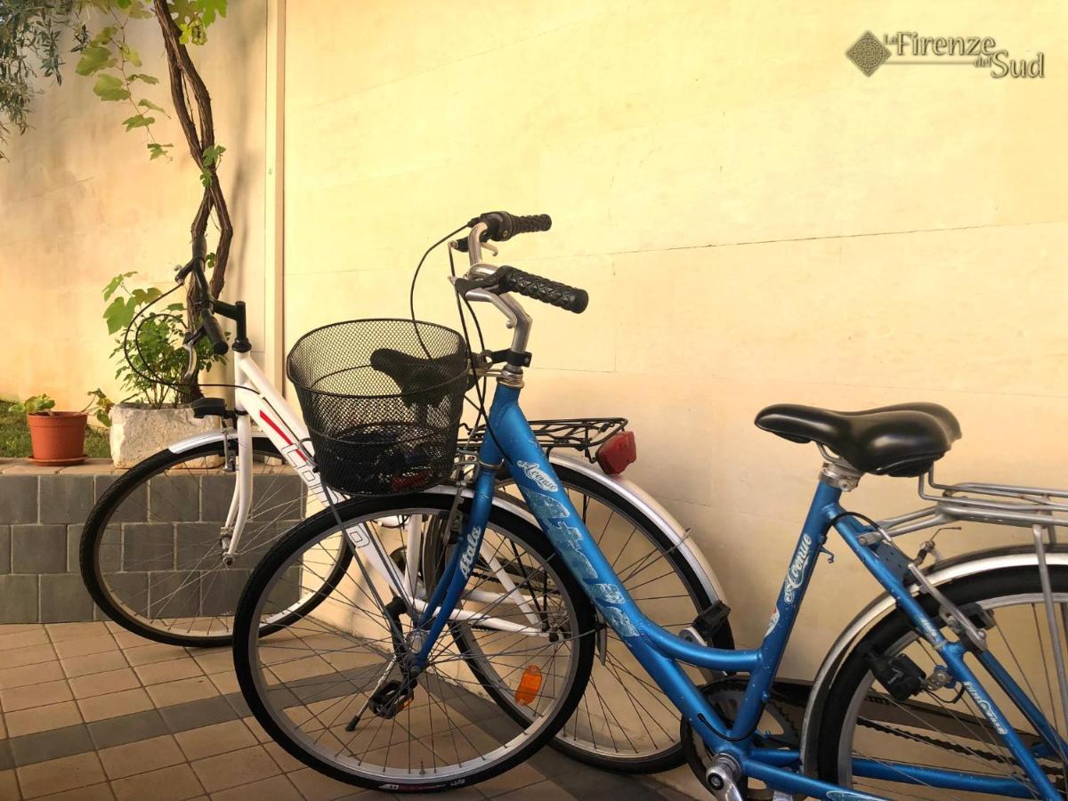 La Firenze Del Sud Bed & Breakfast เลชเช ภายนอก รูปภาพ